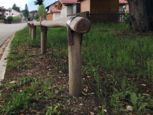 Robinienholz Stangen splintfrei geschliffen