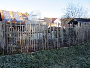 Hanikelzaun, Gartenzaun aus Kastanienholz